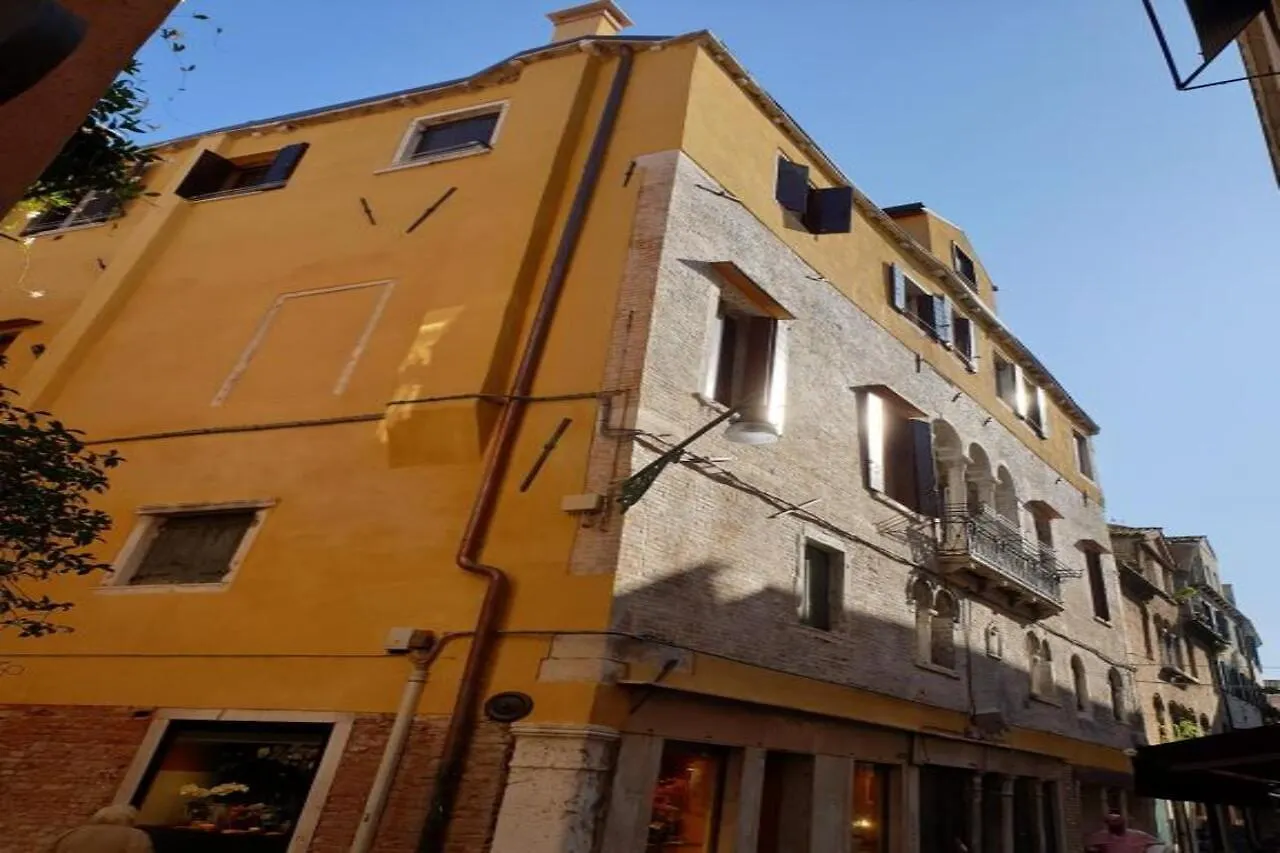 Affittacamere Ca' dei Proverbi Suites Venezia